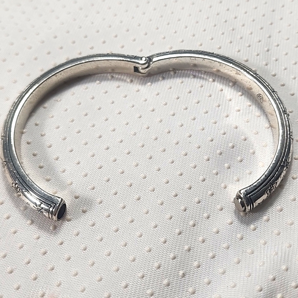 Brighton Sparkling Floral Silver and Crystals Bracelet. - Picture 4 of 7